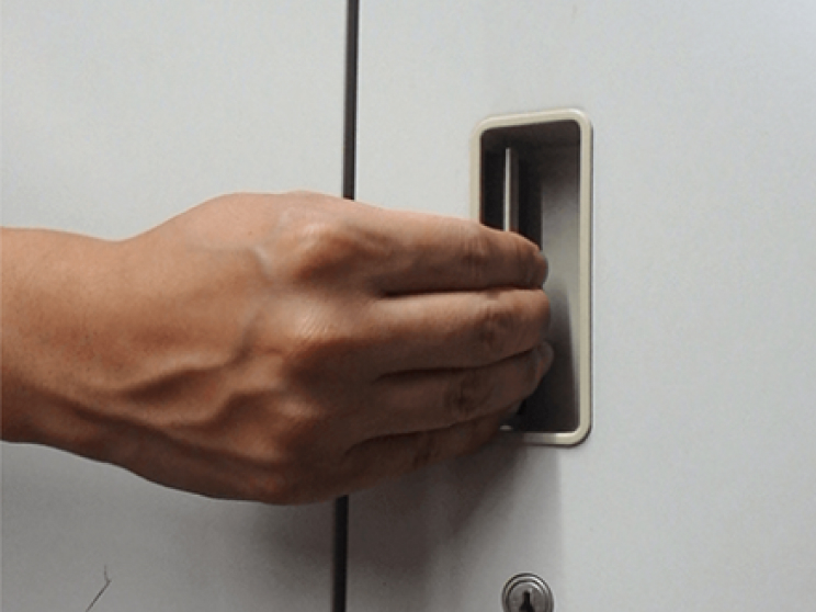 地震に強い家具の選定